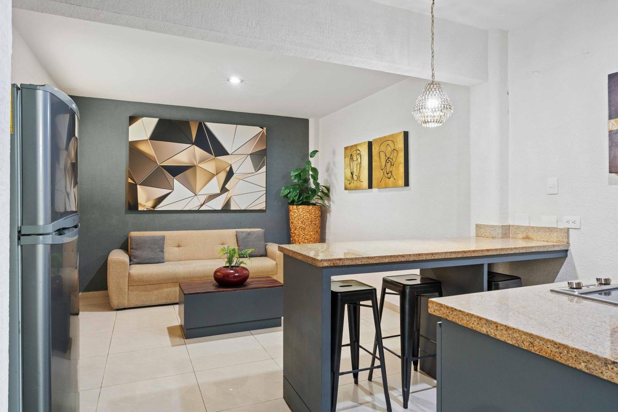 Homesuites Zaragoza Culiacán Dış mekan fotoğraf